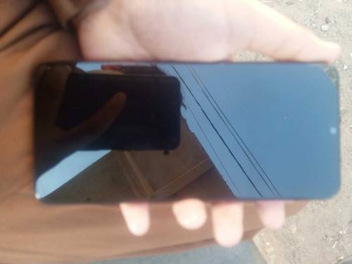 sumsung galaxy a04  box available and organic charge and air burds 