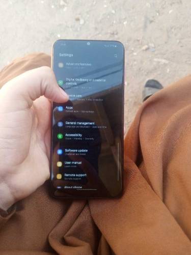 sumsung galaxy a04  box available and organic charge and air burds 
