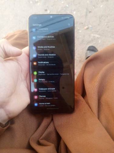 sumsung galaxy a04  box available and organic charge and air burds 