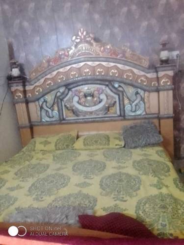 Bed/side table/dressing table/almaare condition used like new