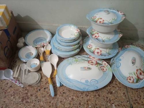 dinnerware 