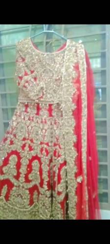 lengha nakshi tabki very decent beautiful work.use only 2 hours