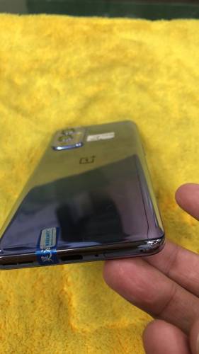 one plus 9 12gb ram 256gb rom dual sim 10/10 condition 