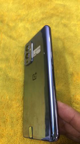 one plus 9 12gb ram 256gb rom dual sim 10/10 condition 