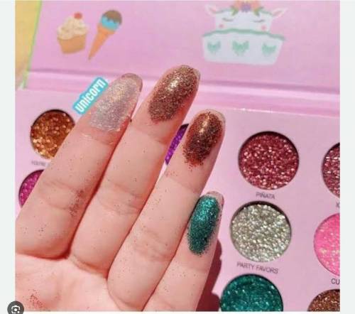uniqurn eyeshadow 