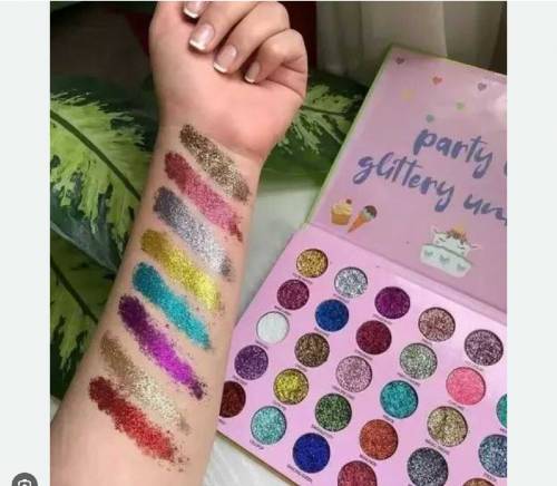uniqurn eyeshadow 
