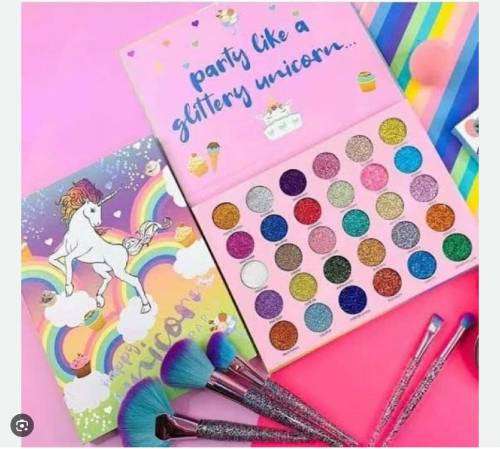 uniqurn eyeshadow 