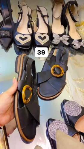 Heels  Available  .... Buy 1 Pair In 1750 .. 2 Pair in 2750 .. 3 pair 