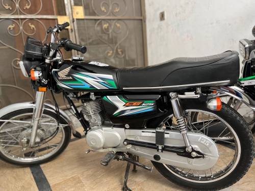 Honda CG 125 10/10 condition total genuine 