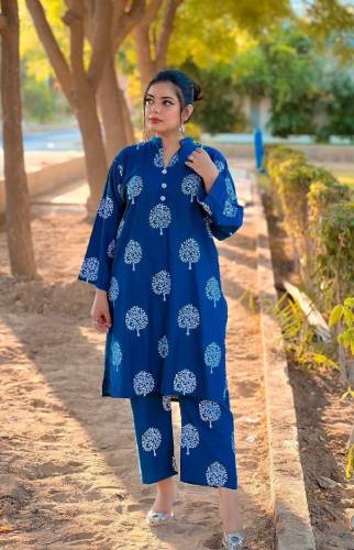 2pc dresss Arabic lown
