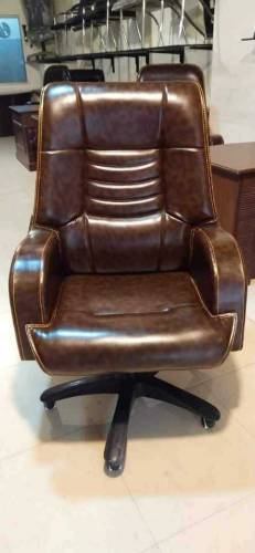 Chairs available for different design 
