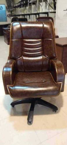 Chairs available for different design 