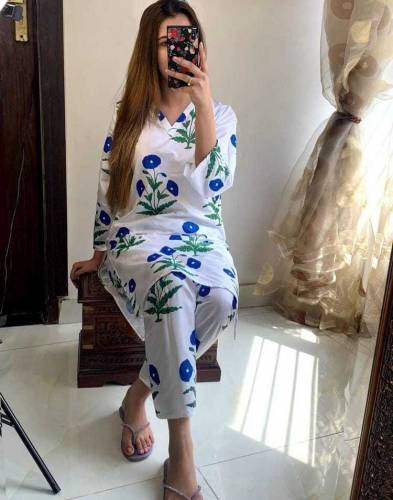 2 Pcs Women's Stitched Linen Printed Shirt And Trouser