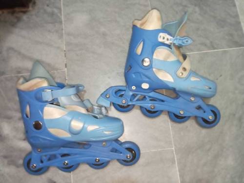 2nd hand roller scates
