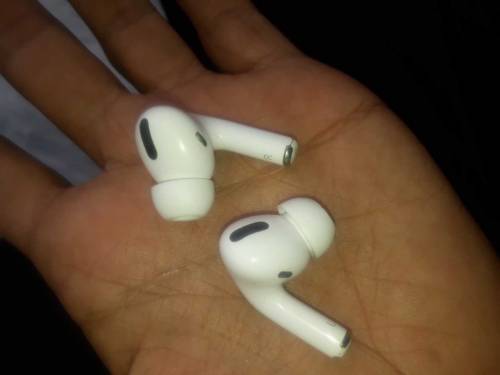 airpodspro assmbled in California of japan 