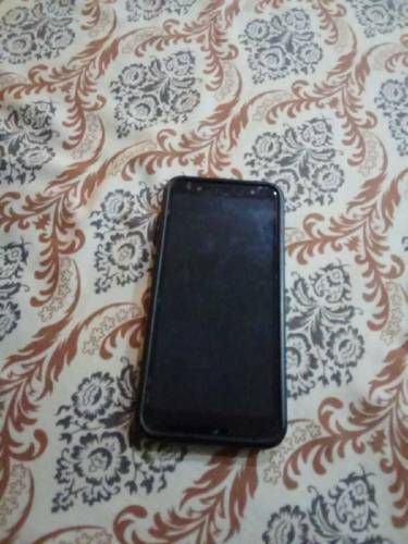 4-64gb good condition phone without any fault with box A to Z original