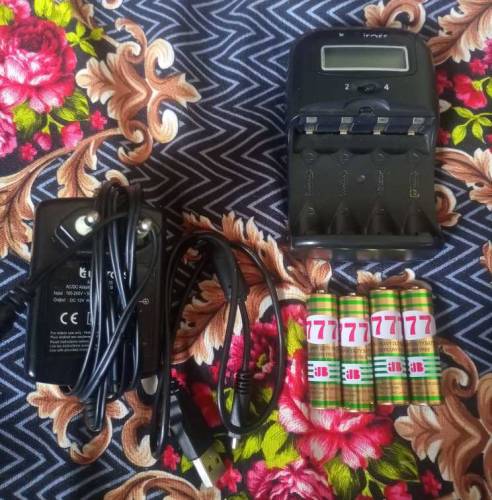 NIKON COOLPIX (SLR) WITH 26x ZOOM