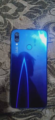 Huawei nova 3i