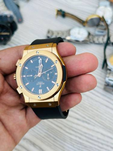 Hublot watch available in Luxury wrist watches 