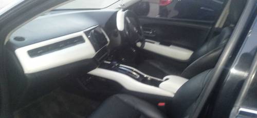 [5/9, 12:15 PM] Zohaib: Honda Vezel ZModel 2015Registered 2018Black Co