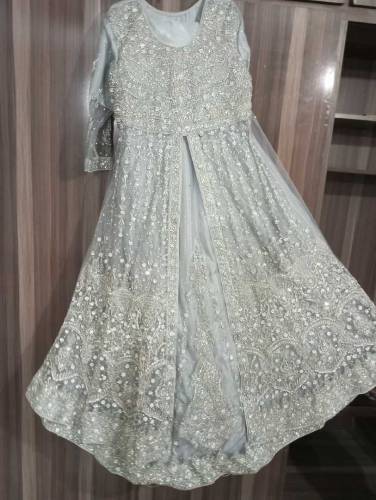 waleema bridal dress in new condition 