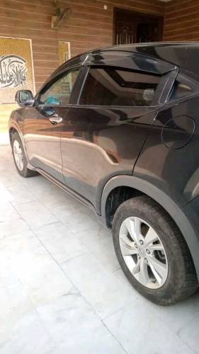 Honda vezel for sale looking like a New bumper to bumper Janine