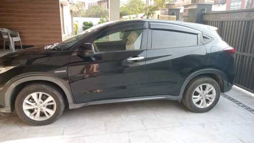 Honda vezel for sale looking like a New bumper to bumper Janine