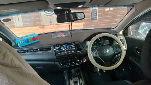 Honda vezel for sale looking like a New bumper to bumper Janine