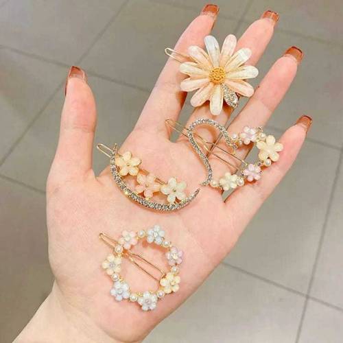 hair pins in 4 different cards