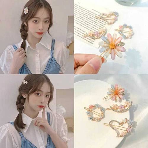 hair pins in 4 different cards