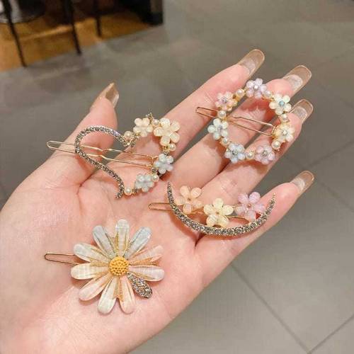 hair pins in 4 different cards