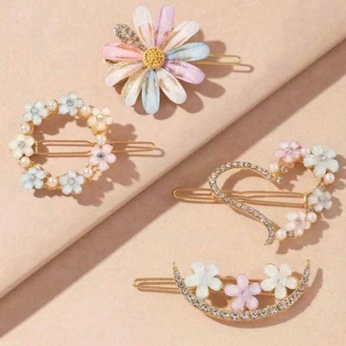 hair pins in 4 different cards