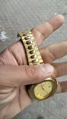 lot watches band new available cash on delivery all over Pakistan 