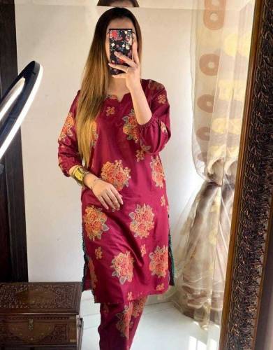 2 Pcs Women's Stitched Linen Printed Shirt And Trouser