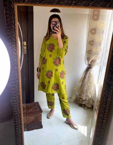 2 Pcs Women's Stitched Linen Printed Shirt And Trouser