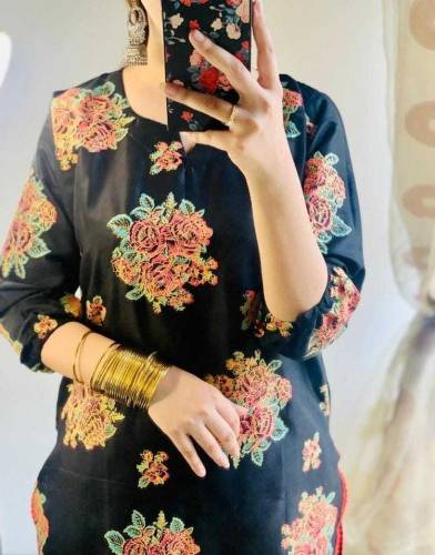 2 Pcs Women's Stitched Linen Printed Shirt And Trouser