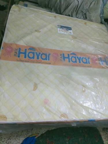 Queen Size bed mattress