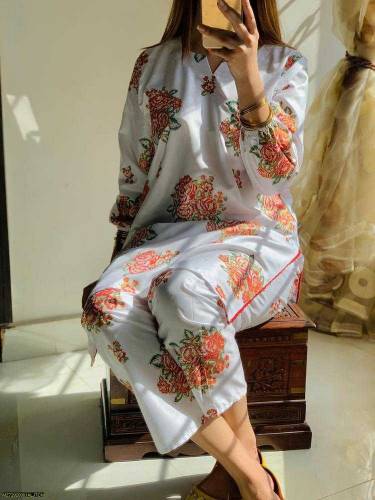 •  Gender: Women's•  Fabric: Linen•  Shirt - Pattern: Printed•  Trouse