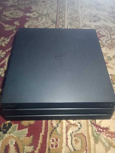 PS4 pro 1TB perfect condition