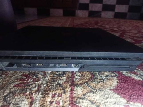 PS4 pro 1TB perfect condition