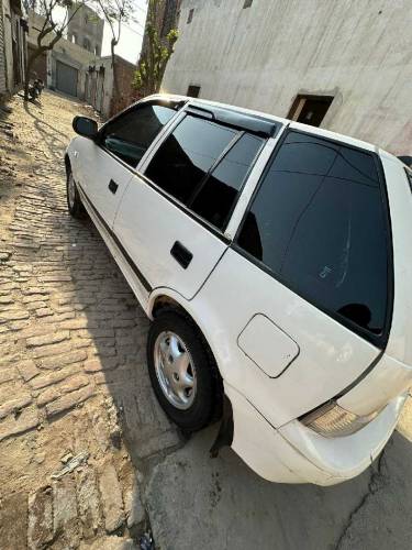 Suzuki Cultus 2004 Model