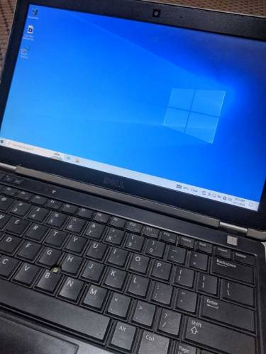 dell e6220 i5 laptop
