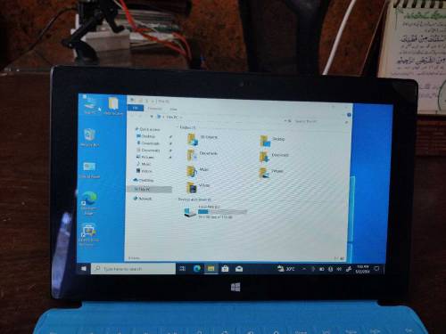 MICROSOFT SURFACE   WINDO 8 PRO