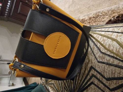 beautiful hand bags
