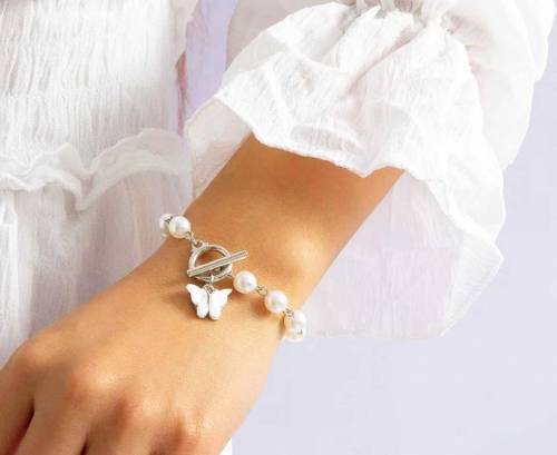 Beautiful pearl Butterfly Bracelet 