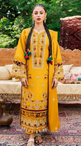3 pic Woman Unstitched Lawan Embroidered Suit