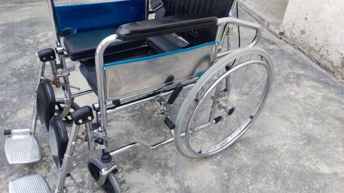 Wheelchair With Cushion & Commode With Adjustable Back & Leg Restty
