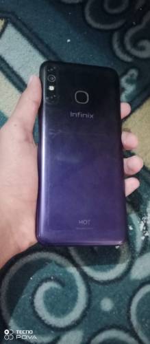Infinix hot 8