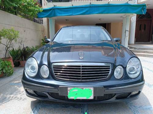 Mercedes E200