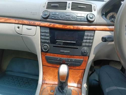 Mercedes E200